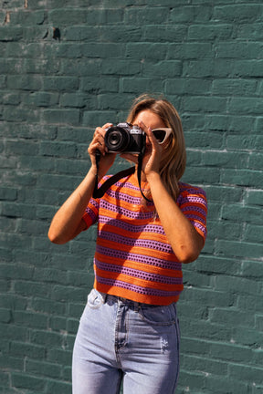 Top Inya - orange et mauve en crochet